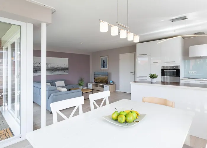 Luv & Lee Schönberg in Holstein